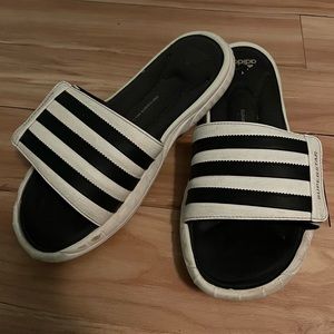 Adidas 3g superstar slides. Size 8.